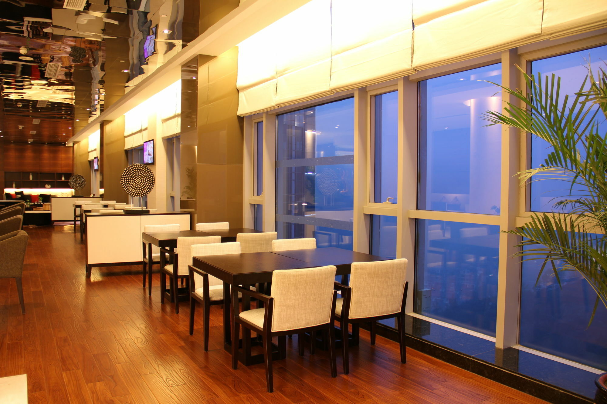 Wyndham Garden Yuhuan Downtown Hotel Taizhou  Exterior foto